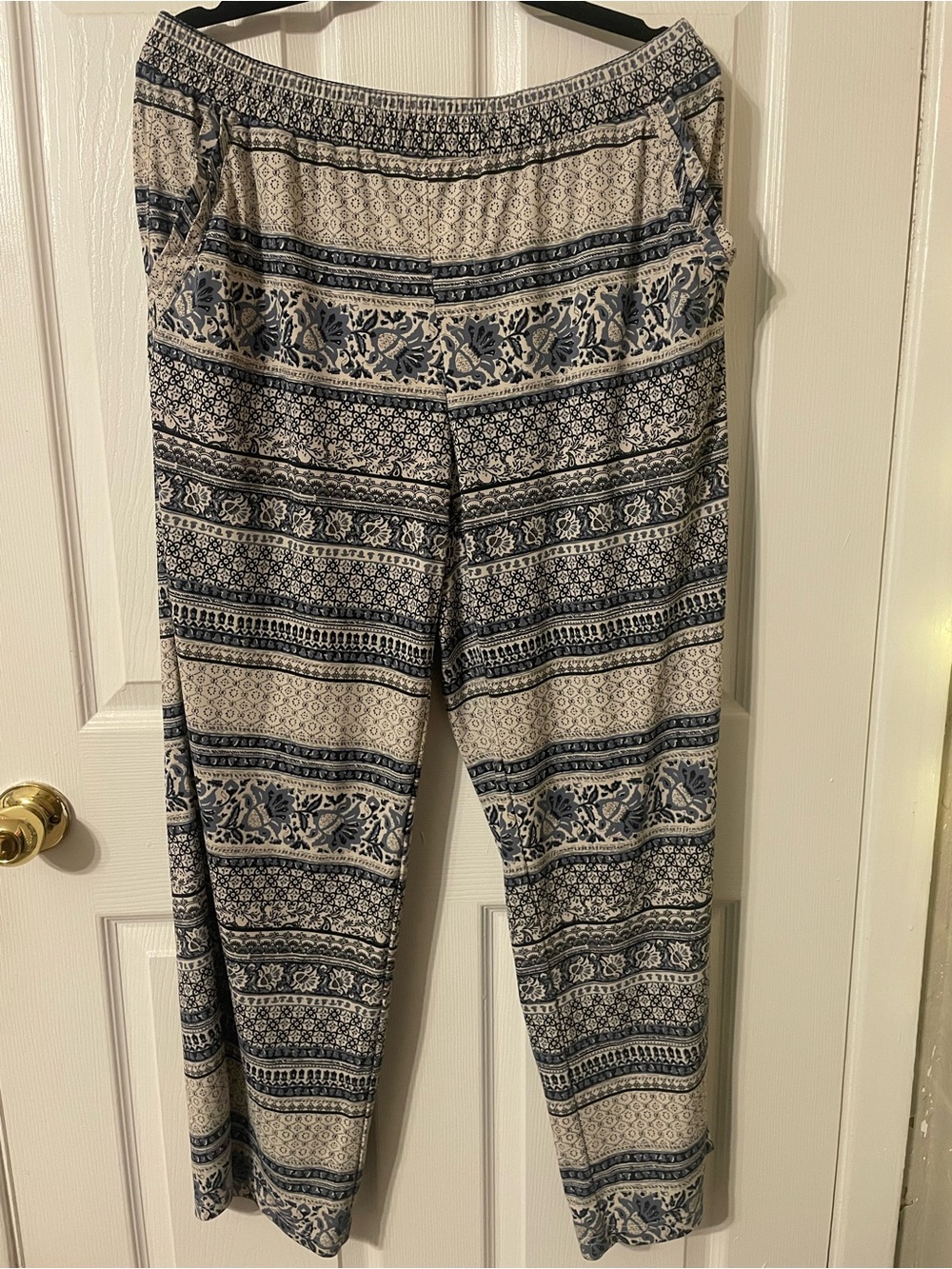 Women's Elastic-Waist White and Blue Printed Wide-Leg Pants